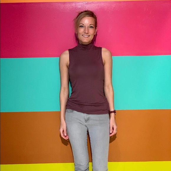 Meet your Posher, Carissa - Picture 1 of 1